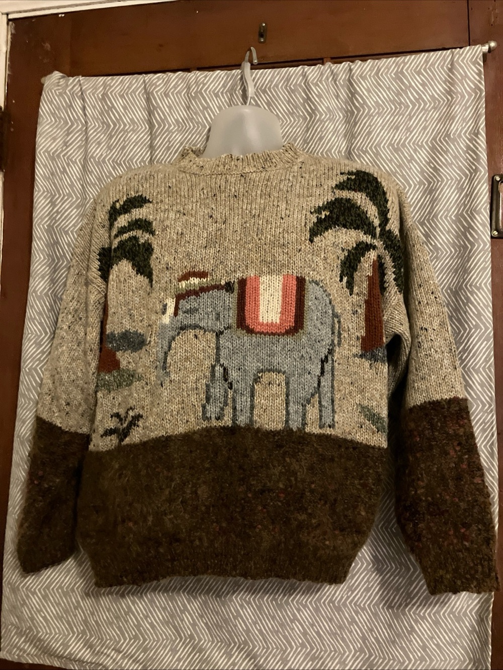Vintage 90s Elephant Sweater By Together Beige Size M